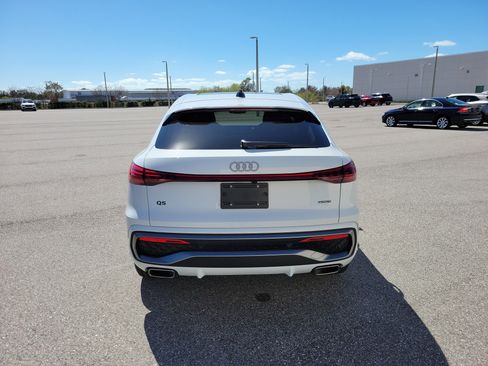 Used 2025 Audi Q5 Premium Plus w/ Premium Plus image 5