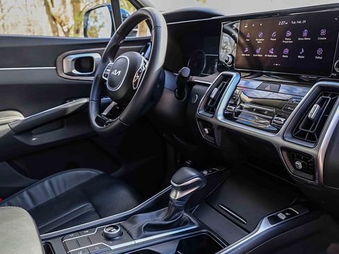 Certified 2023 Kia Sorento S image 26