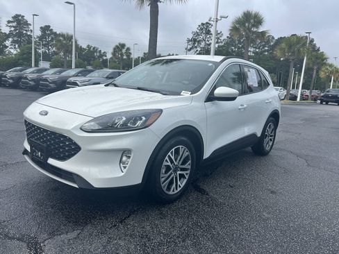 Used 2022 Ford Escape SEL w/ Technology Package FWD image 5