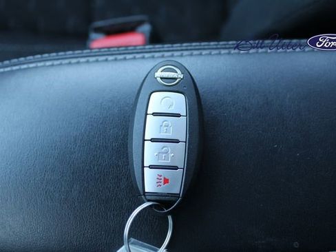 Used 2022 Nissan Kicks SV image 23