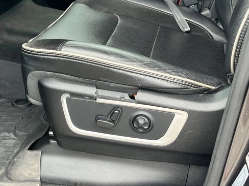 Used 2020 RAM 1500 Laramie AWD/4WD image 24