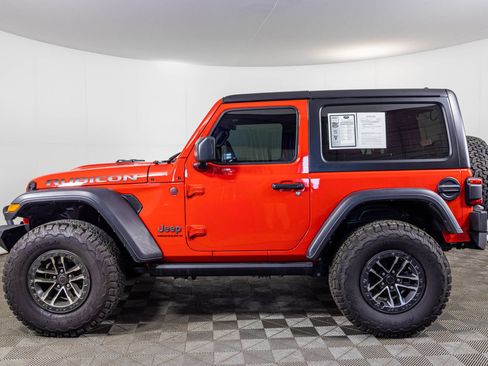 Used 2024 Jeep Wrangler Rubicon w/ Convenience Group AWD/4WD image 20