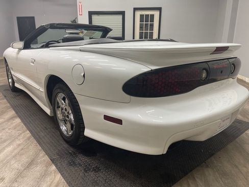Used 2000 Pontiac Firebird Trans Am RWD image 13