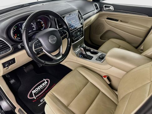 Used 2021 Jeep Grand Cherokee Limited AWD/4WD image 8