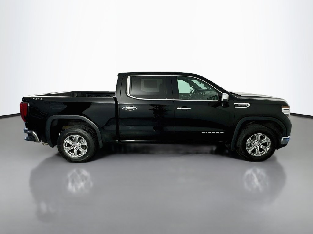 Used 2025 GMC Sierra 1500 SLT AWD/4WD image 7