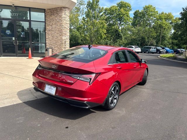 Used 2022 Hyundai Elantra Limited FWD image 7