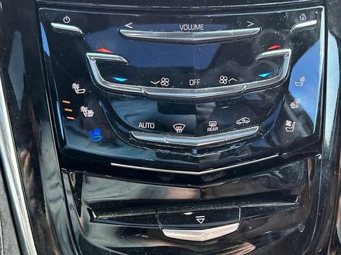 Used 2017 Cadillac Escalade Luxury AWD/4WD image 17