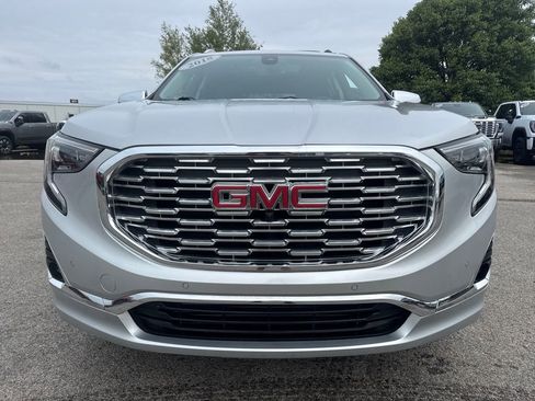 Used 2018 GMC Terrain Denali w/ Advanced Safety Package FWD image 10