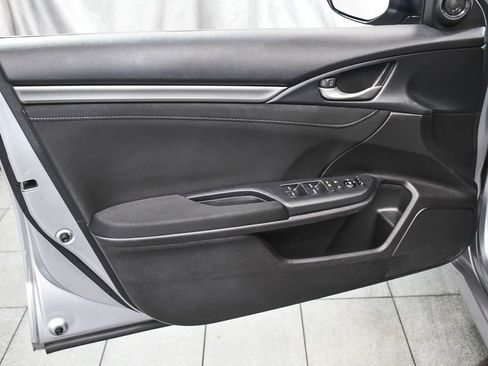 Used 2021 Honda Civic EX image 9