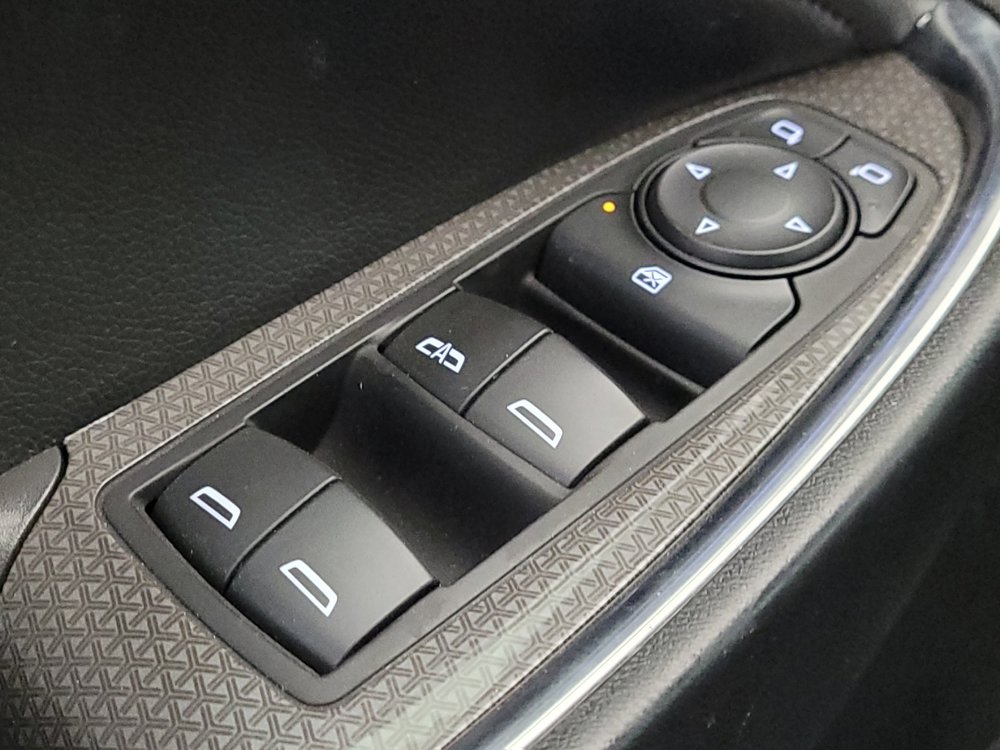 Used 2016 Chevrolet Malibu LT w/ Leather Package FWD image 27