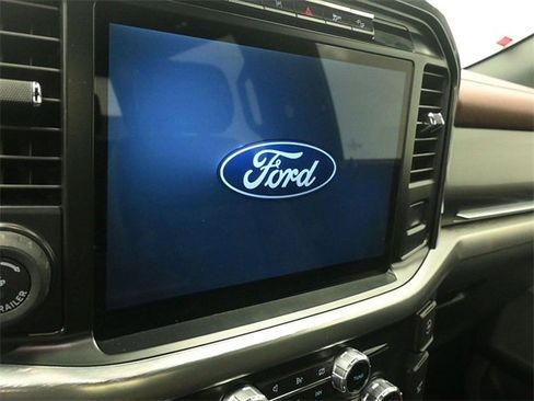 Certified 2022 Ford F150 Lariat w/ Equipment Group 502A High image 16