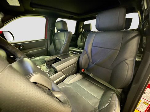 Used 2025 Toyota Tundra Platinum image 20