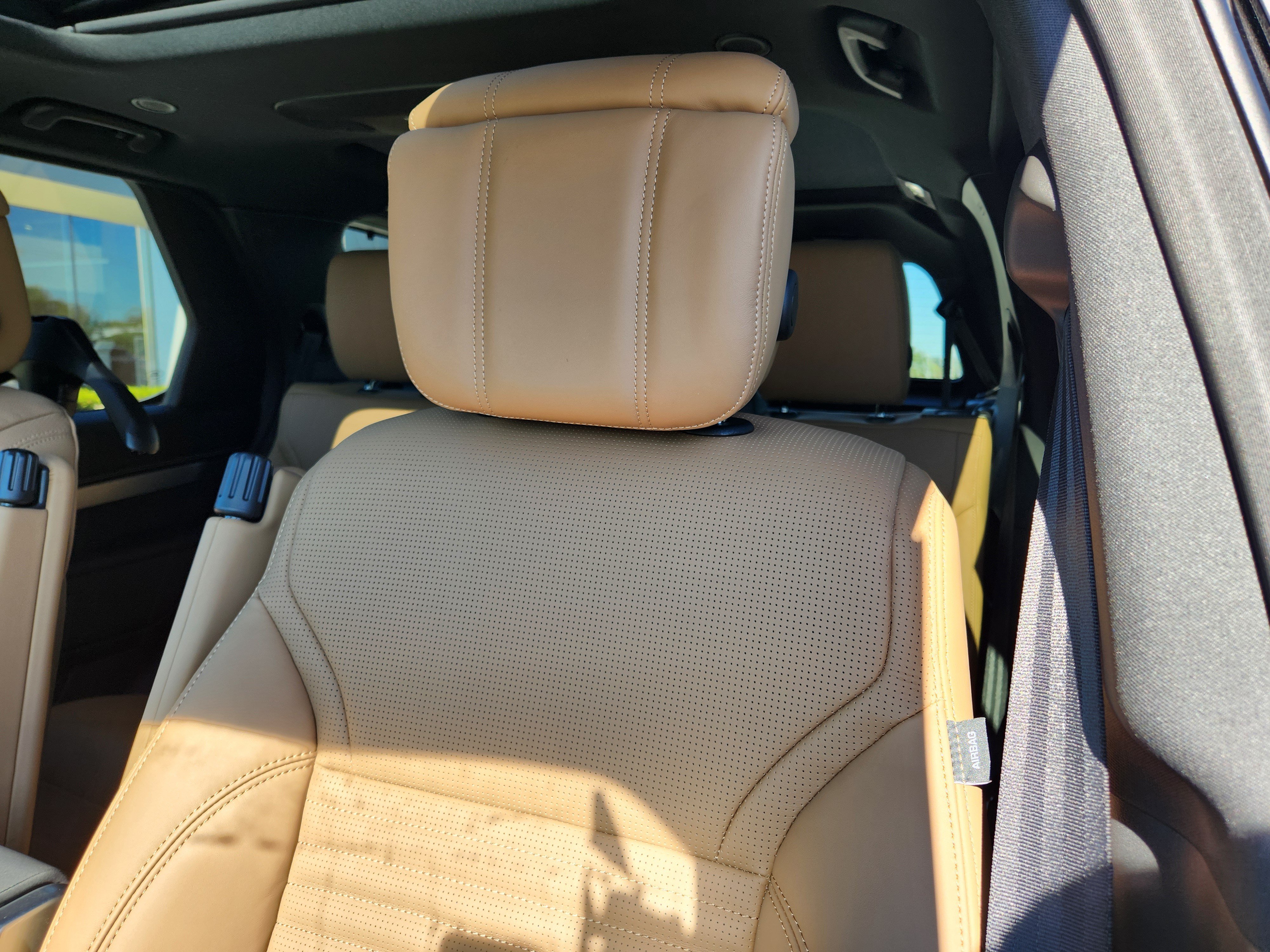 New 2026 Land Rover Discovery Limited Edition AWD/4WD image 9