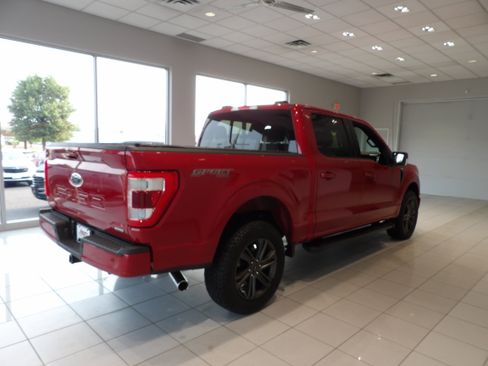 Used 2021 Ford F150 Lariat w/ Equipment Group 502A High AWD/4WD image 4