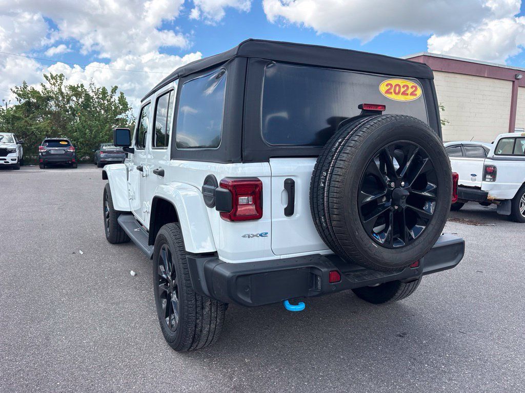 Used 2022 Jeep Wrangler Unlimited Sahara w/ Safety Group AWD/4WD image 5
