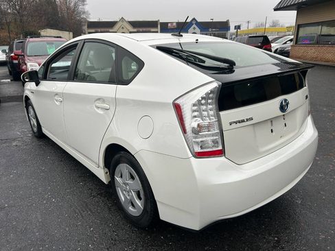 Used 2011 Toyota Prius Three image 7
