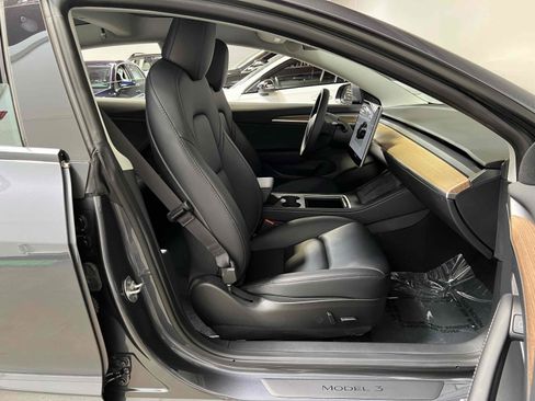 Used 2023 Tesla Model 3 Performance image 33