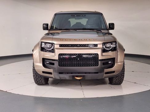 Used 2025 Land Rover Defender 110 AWD/4WD image 9