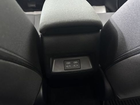 Used 2024 Toyota Corolla LE FWD image 17