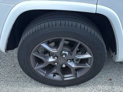Used 2021 Jeep Grand Cherokee Limited w/ Quick Order Package 28K 80th RWD image 8