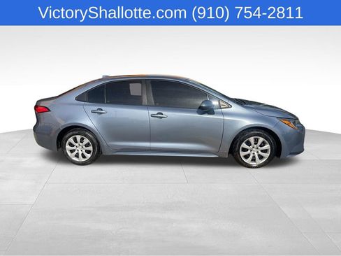 Used 2023 Toyota Corolla LE FWD image 4
