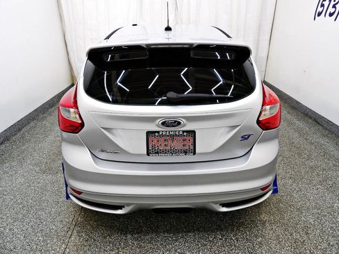 Used 2013 Ford Focus ST FWD image 5