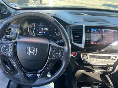 Used 2019 Honda Ridgeline Black Edition image 12
