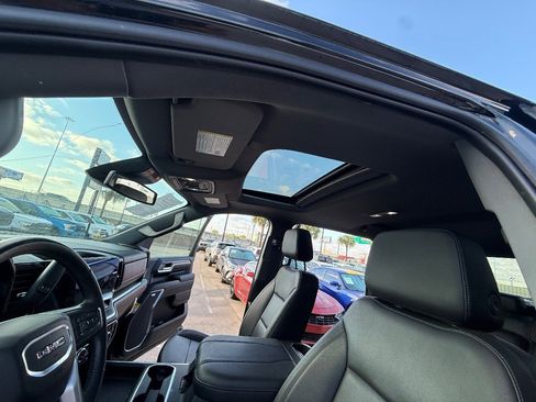 Used 2024 GMC Sierra 3500 SLT w/ SLT Premium Package image 32