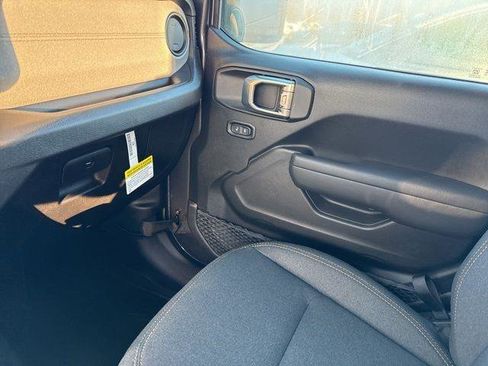 New 2026 Jeep Gladiator Willys image 22