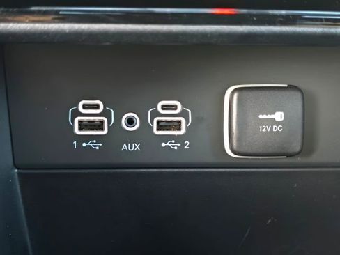 New 2025 Jeep Grand Cherokee L Limited w/ Trailer Tow Package image 14