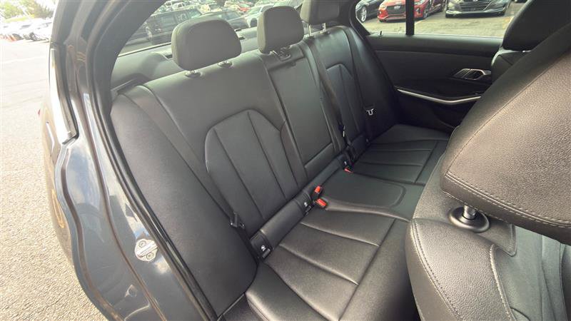 Used 2019 BMW 330i xDrive Sedan w/ Driving Assistance Package AWD/4WD image 19