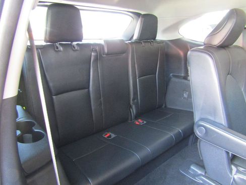 Used 2021 Toyota Highlander Limited FWD image 15