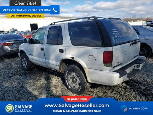 Used 2002 Chevrolet Blazer LS w/ Preferred Equipment Group image 3