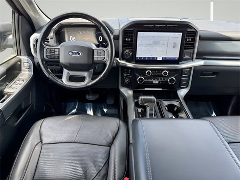 Used 2022 Ford F150 Lariat w/ Trailer Tow Package image 5