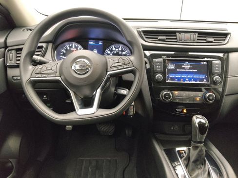 Used 2019 Nissan Rogue S FWD image 22