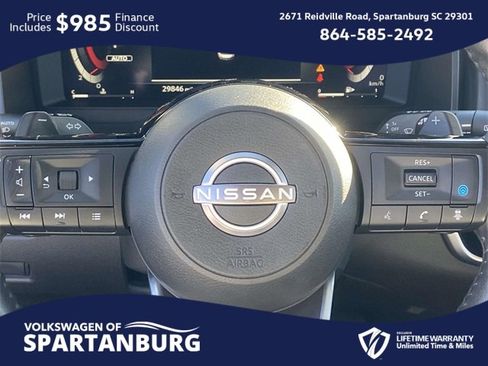 Used 2024 Nissan Rogue SL image 18