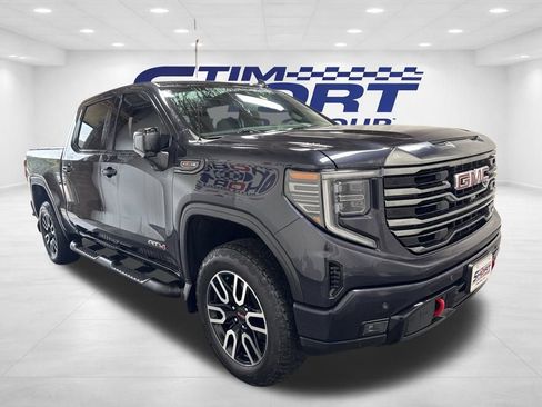 Used 2023 GMC Sierra 1500 AT4 w/ Technology Package image 3