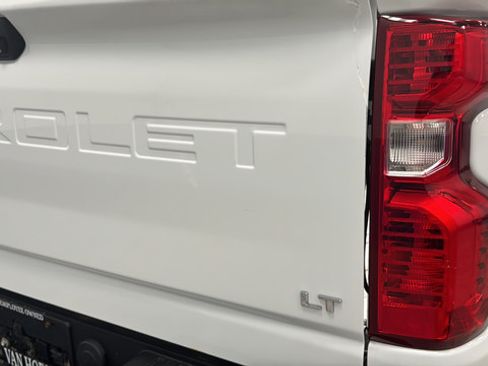 Used 2022 Chevrolet Silverado 3500 LT w/ Convenience Package AWD/4WD image 36