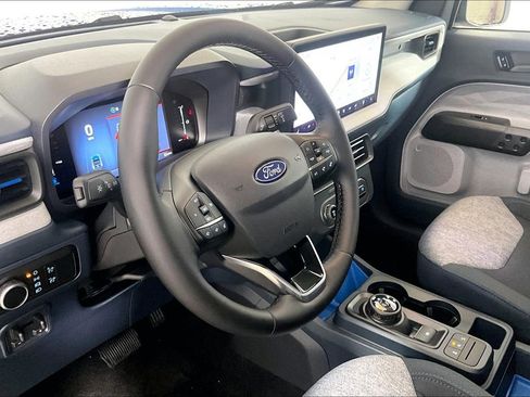 New 2025 Ford Maverick XLT w/ XLT Luxury Package image 6