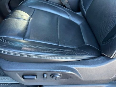 Used 2019 Chevrolet Silverado 1500 High Country AWD/4WD image 16
