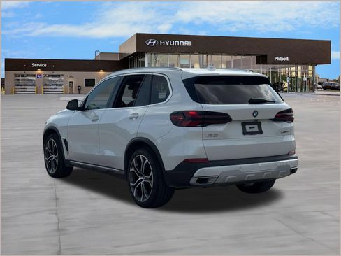 Used 2025 BMW X5 sDrive40i RWD image 3