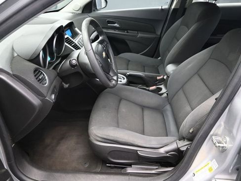Used 2016 Chevrolet Cruze LT FWD image 17