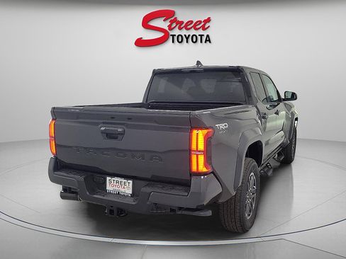 Certified 2025 Toyota Tacoma TRD Sport image 2