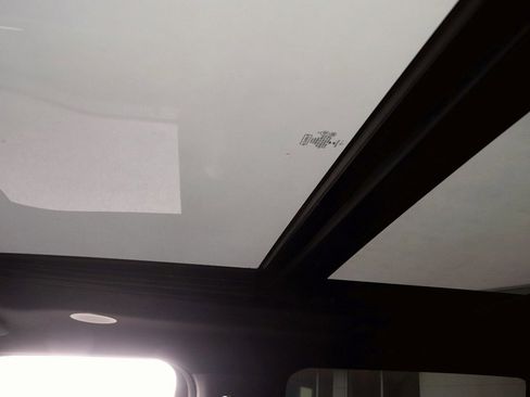 Used 2022 Ford F150 Lariat w/ Equipment Group 502A High image 32