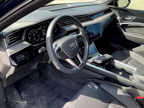 Certified 2023 Audi e-tron S Premium Plus w/ Black Optic Package image 14