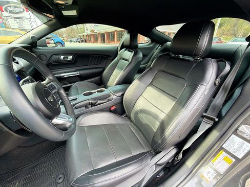 Used 2020 Ford Mustang GT Premium image 17