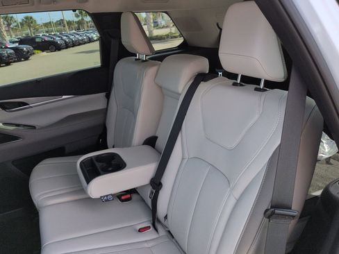 New 2026 INFINITI QX60 Luxe w/ Cargo Package image 15