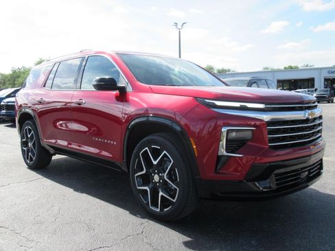 New 2026 Chevrolet Traverse High Country FWD image 3