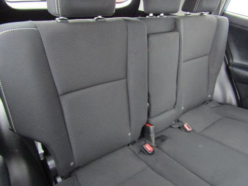 Used 2017 Toyota RAV4 XLE image 14