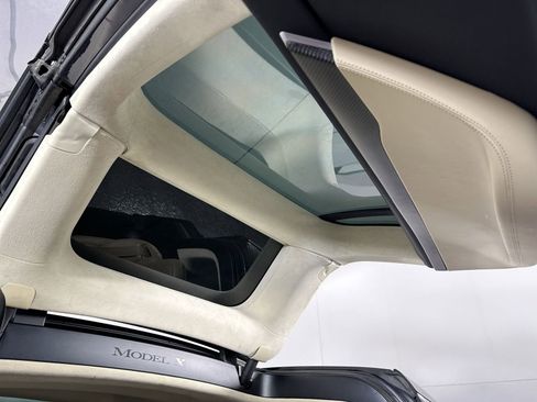 Used 2017 Tesla Model X 75D image 28